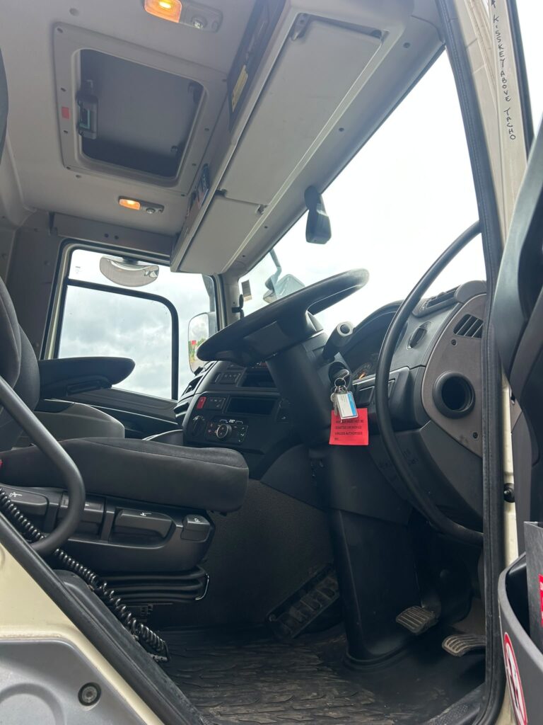 December 2018 DAF CF 340 Hotbox