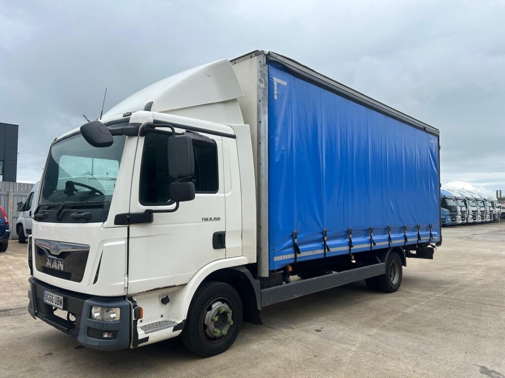 September 2016 MAN TGL 8.150