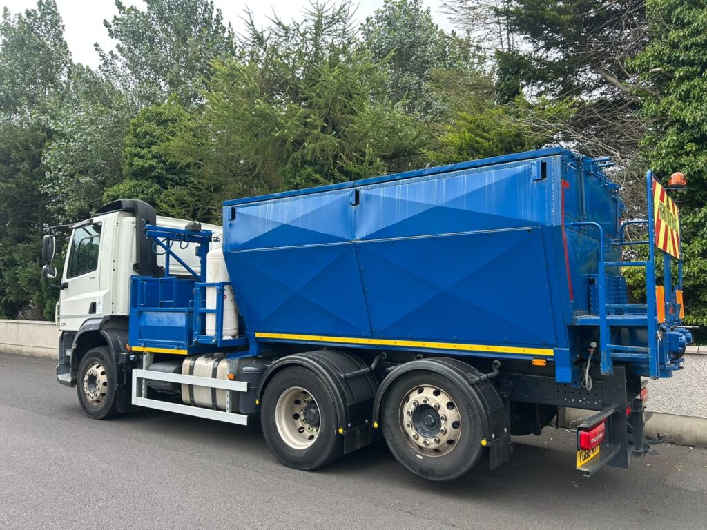 December 2018 DAF CF 340 Hotbox