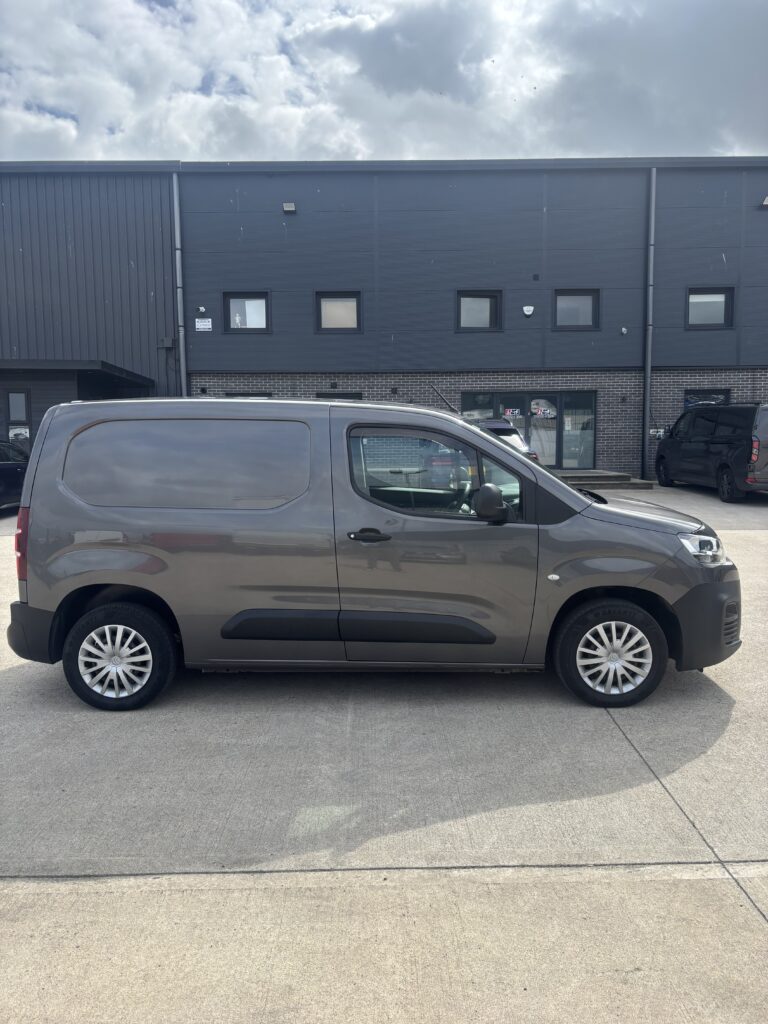 December 2020 Citroen Berlingo 650 Enterprise 1.5d