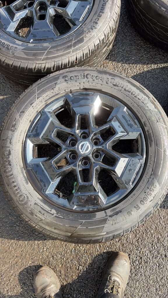 2021 Nissan Navara Alloy Wheels and Tyres