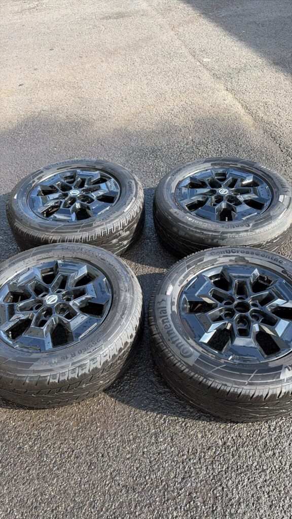 2021 Nissan Navara Alloy Wheels and Tyres