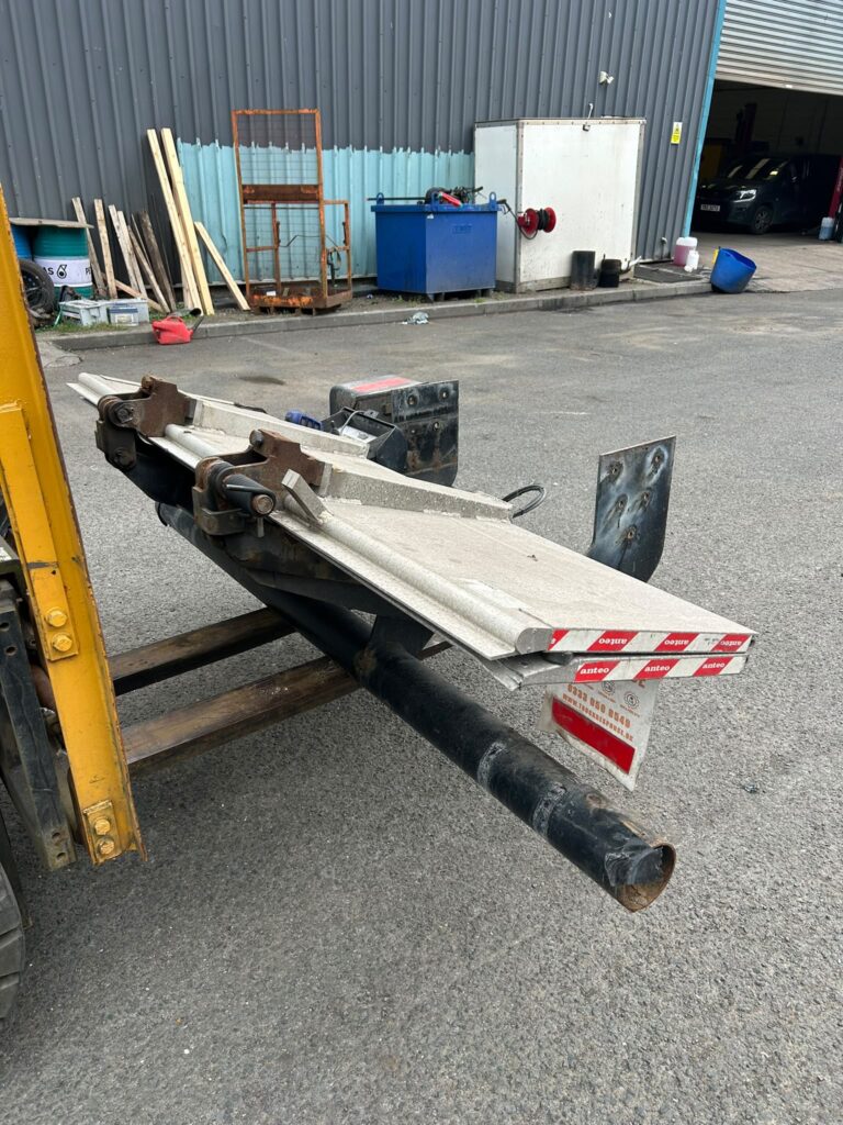 2021 Anteo 1150kg Alloy Tuckaway Tail Lift