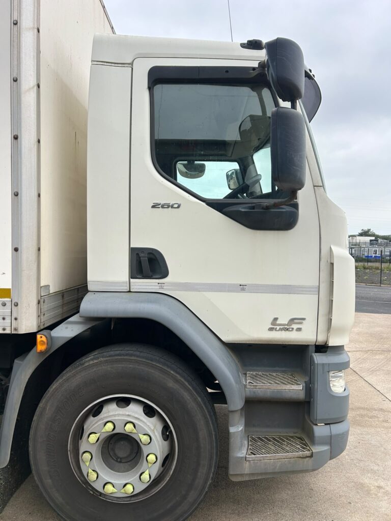 March 2017 DAF LF 55 260