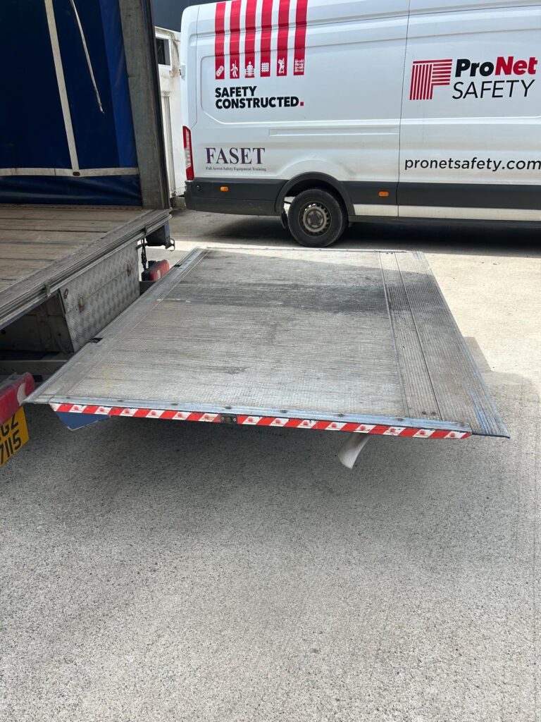2016 Dhollandia DHLM.10 100kgs Alloy Cantilver Tail Lift