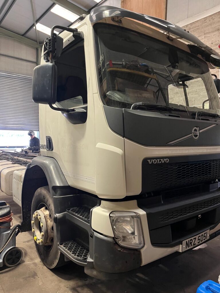 April 2018 Volvo FLE 280 Chassis Cab