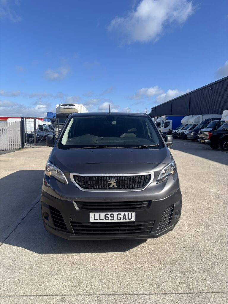 December 2019 Peugeot Expert Professional L1 BlueHDi