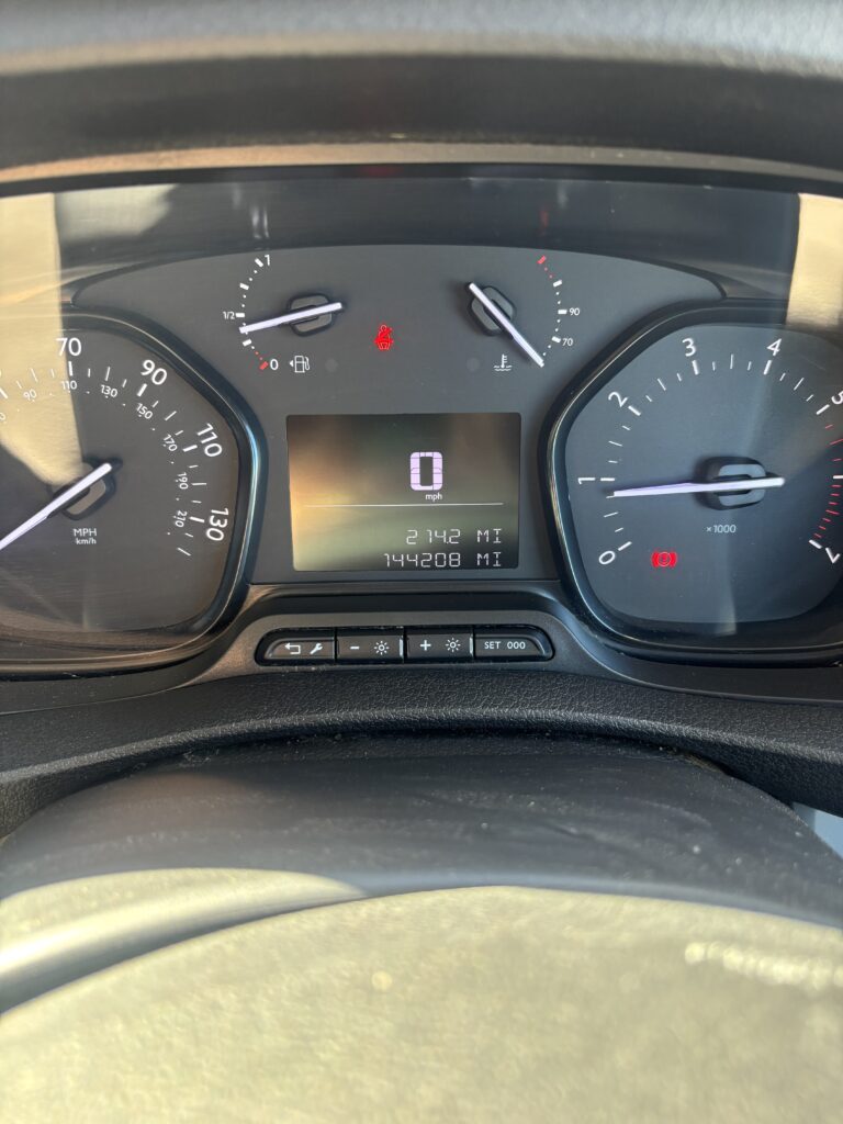 December 2019 Peugeot Expert Professional L1 BlueHDi