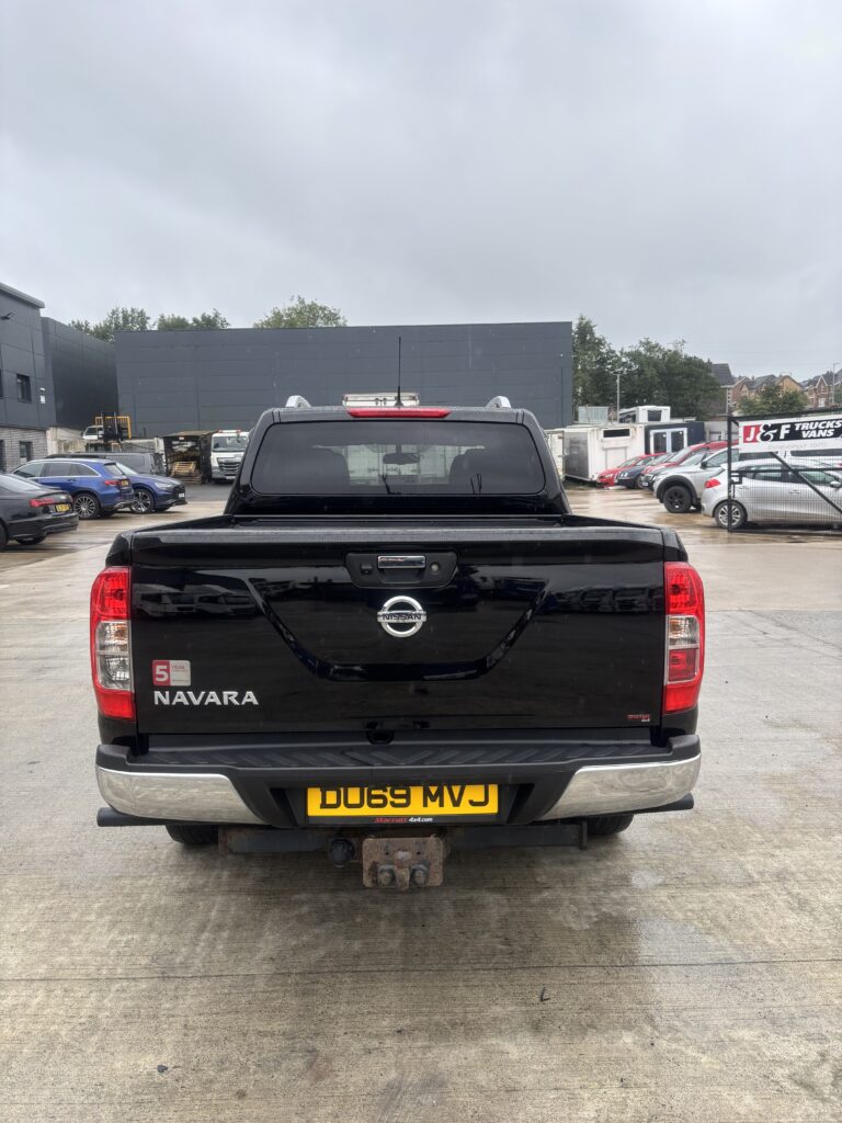 September 2019 Nissan Navara Tekna DCi 2.3d