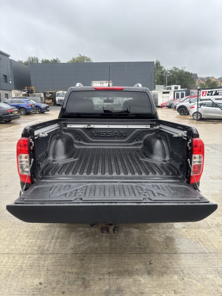September 2019 Nissan Navara Tekna DCi 2.3d