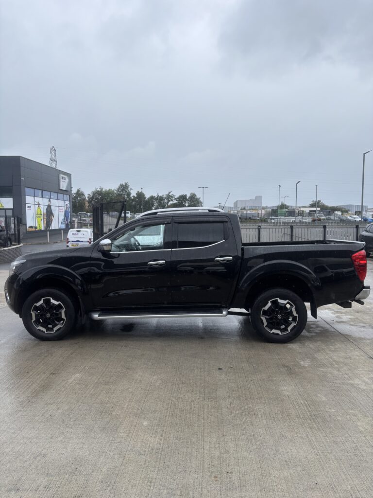 September 2019 Nissan Navara Tekna DCi 2.3d