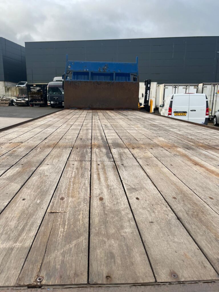 August 2019 Iveco 180e25 Flatbed