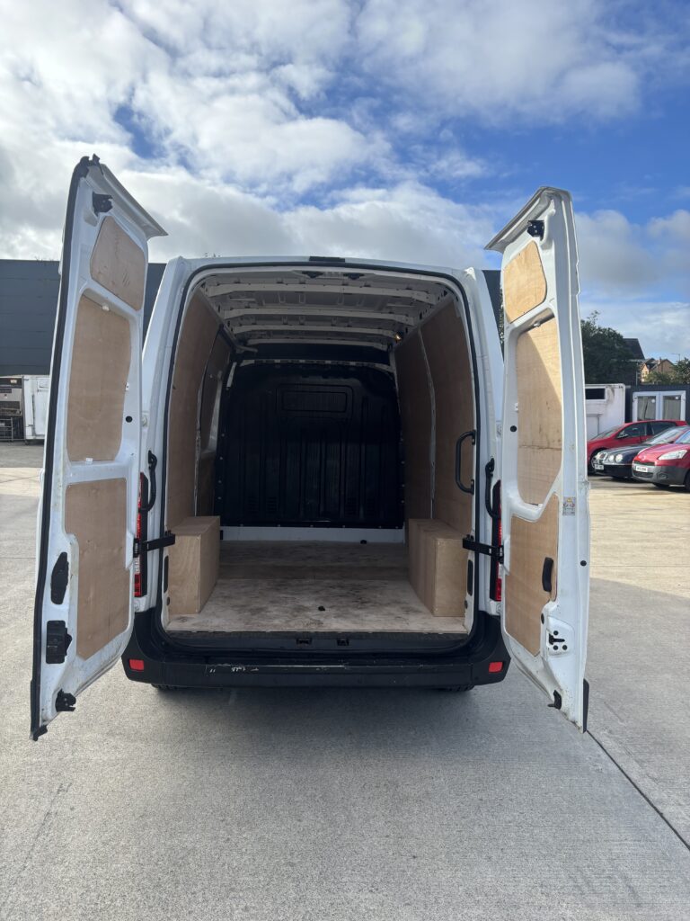 November 2020 Renault Master Business 2.3L MWB