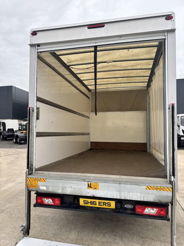 2022 Ford Transit T350 130 2.0 Leader EcoBlue Luton/Curtainsider