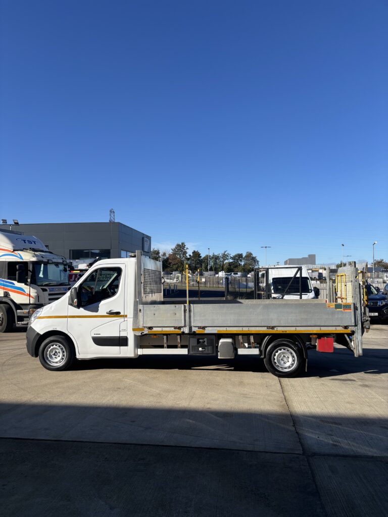June 2018 Vauxhall Movano L3H1 BiTurbo Dropside