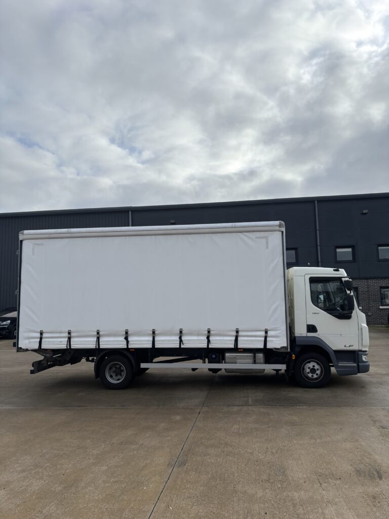 2023 DAF LF 45 180 7.5T Curtainsider