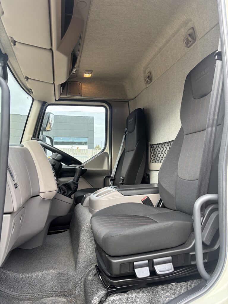 2023 DAF LF 45 180 7.5T Curtainsider