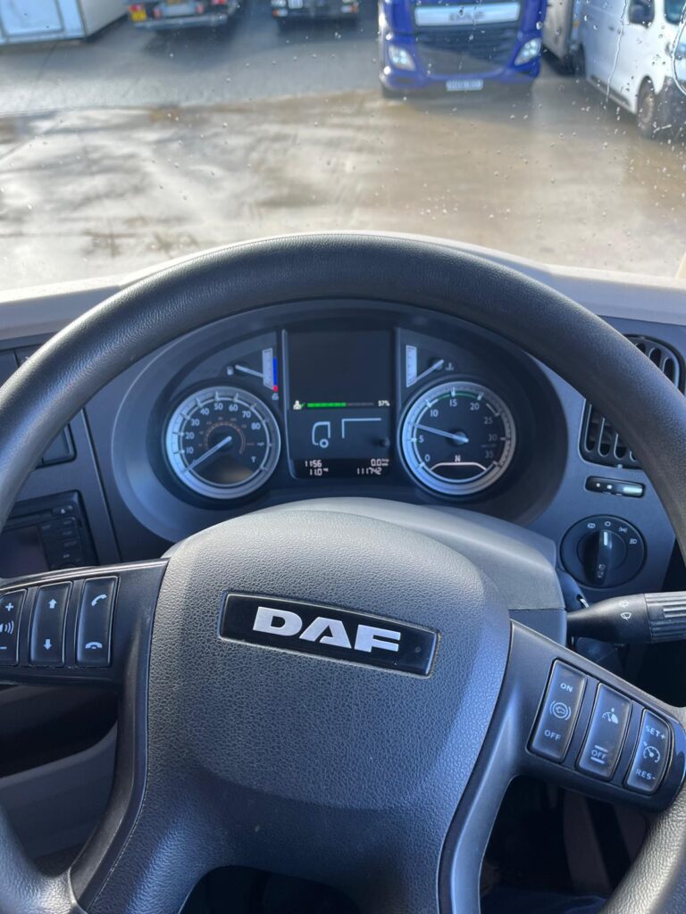 May 2016 DAF LF 55 250 16T Box